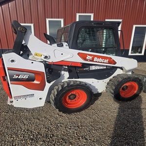 Chargeuse compacte sur chenilles Bobcat haute performance à moteur diesel avec système de levage radial, fournie directement par l'usine, à vendre - Product Image 3