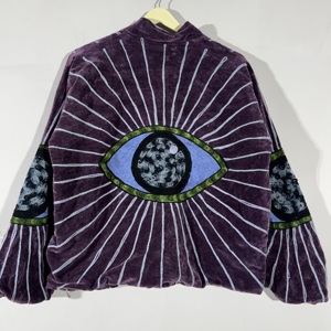 เสื้อแจ็คเก็ตปักลายซูซานีสีม่วงกำมะหยี่ – เสื้อโค้ทสไตล์โบโฮทำมือ งานศิลปะ งานเทศกาล เสื้อคลุมที่โดดเด่นไม่เหมือนใคร - Product Image 3