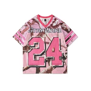 เสื้อฟุตบอลตาข่ายลายพรางสีชมพู สตรีทแวร์ทรงโอเวอร์ไซส์ ฮิปฮอป พิมพ์ลายตามสั่ง ผ้าเทอร์รี่ ระบายอากาศได้ดี พิมพ์ลายดิจิทัล เสื้อยืดผู้ชาย - Product Image 1