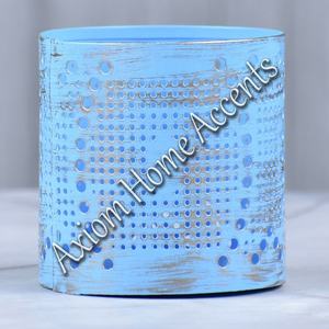 Portavelas rústicos con aspecto antiguo y diseño hecho a mano para una decoración elegante del hogar y regalos de Axiom Home Accents - Product Image 6