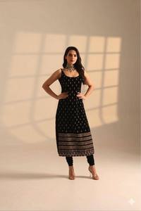 Conjunto de Salwar Kameez Negro Bordado, Reversible, Largo hasta el Tobillo, para Mujer, Traje de Fiesta o Boda con Dupatta - Product Image 3