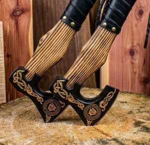 Hacha Vikinga de Acero al Carbono Forjada a Mano, Mango Tallado a Mano Personalizado OEM, Hacha con Cuchilla Afilada, Funda de Cuero, Hachas para Camping y Bushcraft - Product Image 6