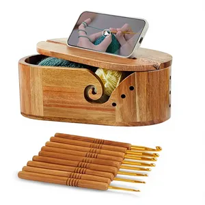 Cuenco de madera ovalado para hilo, diseño sencillo, duradero, soporte para tejer a mano y ganchillo con abertura. - Product Image 4