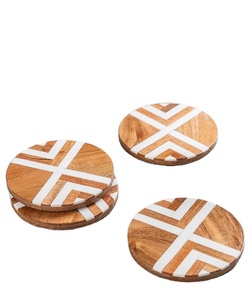 Sous-verre de boisson en résine et bois incrusté fait à la main personnalisé de luxe ensemble de sous-verre de thé en bois de résine de qualité supérieure pour la décoration intérieure et les occasions spéciales - Product Image 1