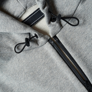 Ensemble sweat à capuche et short pour homme, gris et noir contrastés, style décontracté, coupe confortable, sweat à capuche demi-zip avec short - Product Image 6