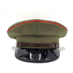 Gorra de uniforme de moda con diseño de corona estructurada y acabado de tela suave para desfiles y eventos. - Product Image 2