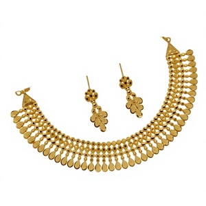 Ensemble de collier en or massif 22 carats pour femmes, ensemble de bijoux de mariée indiens traditionnels avec boucles d'oreilles assorties, or fait main - Product Image 1
