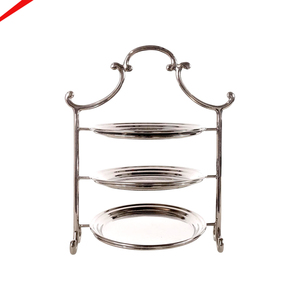 Support à gâteau rond à trois niveaux en or plaqué, design élégant, écologique, passe au lave-vaisselle, idéal pour la décoration de mariages et d'anniversaires - Product Image 2