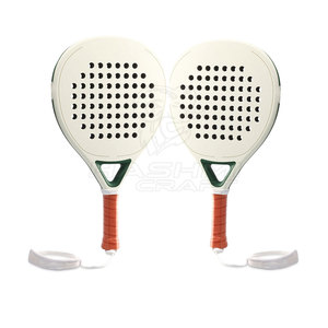 Raquette de tennis professionnelle haute performance avec un équilibre parfait et une poignée confortable pour tous les joueurs - Product Image 3