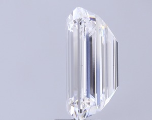 Diamant blanc de laboratoire de 10,01 carats, couleur D, pureté VVS2, taille émeraude, avec une excellente finition pour un design de chef-d'œuvre. - Product Image 3