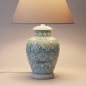 Lampe de table de luxe bleue avec incrustation d'os et abat-jour beige, lampe de chevet artisanale à incrustation florale, éclairage élégant et moderne pour la décoration intérieure - Product Image 1