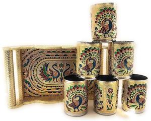 Ensemble de 6 verres en acier inoxydable Royal Meenakari Peacock avec plateau de service en bois - Product Image 1