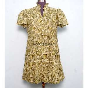 Vestido Mini de Mujer 100% Algodón Tejido, Cuello en V, Manga Corta, Cintura Alta, Corte en A, Estampado Floral Digital, Lavable, Transpirable, para Oficina - Product Image 1