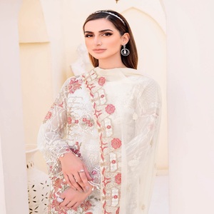 Travail de broderie indienne pakistanaise Salwar Kameez trois pièces Saari pour les femmes pour la fête Wear-Eid Sale - Product Image 4