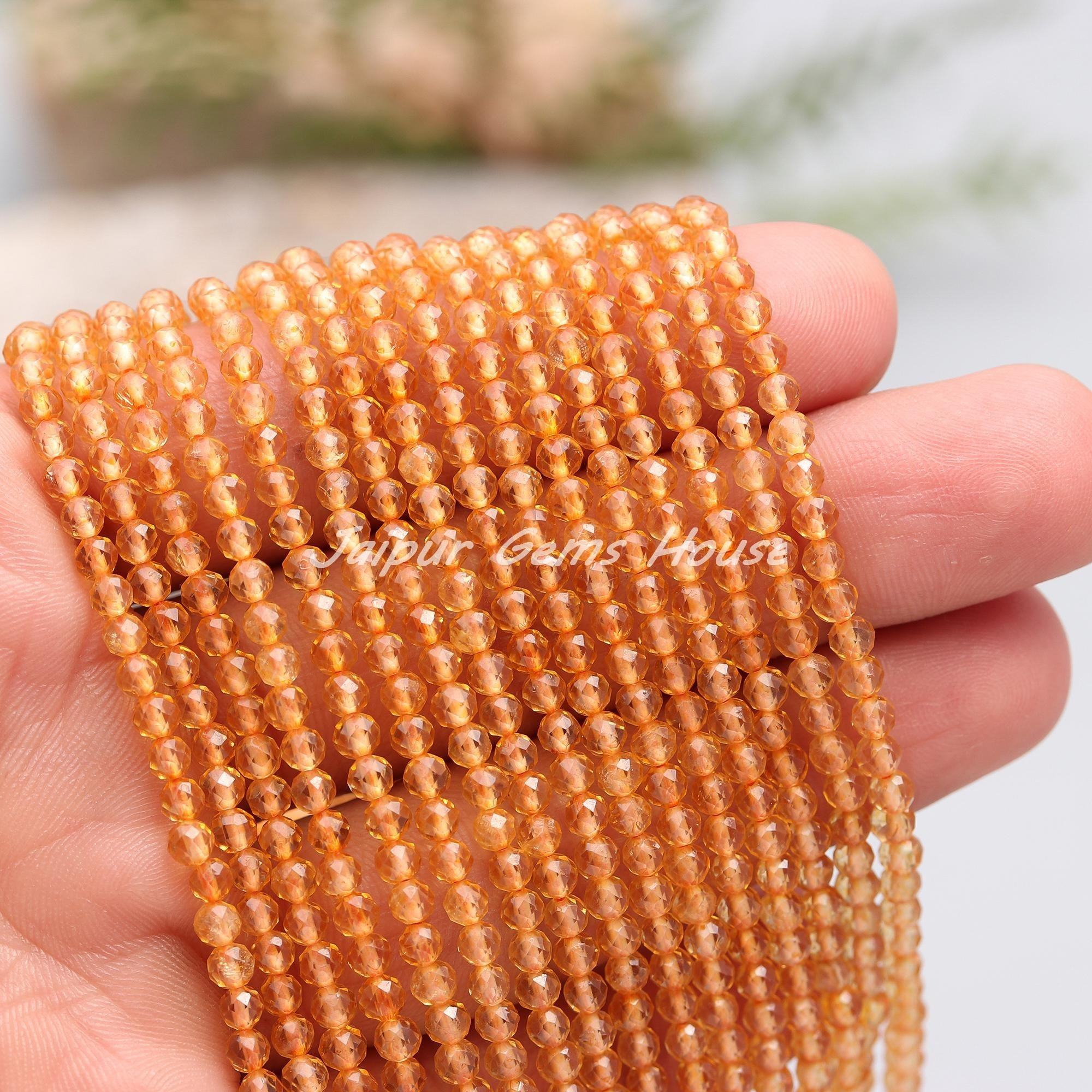 สีเหลือง