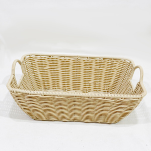 Plateau carré en polyrotin à poignées perforées, écologique, moderne, fait main, pour salle de bain et boissons, à prix abordable et de bonne qualité - Product Image 1