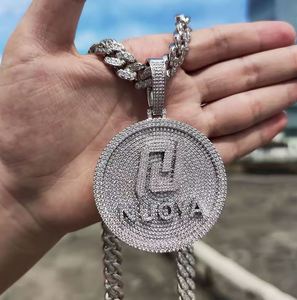 Nouveau design de pendentif en moissanite, grande plaque ronde personnalisée avec nom ou mot, pendentifs sertis de pierres, argent 925, bijoux de luxe - Product Image 3