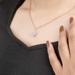 Collar con Colgante de Diamante Cultivado en Laboratorio en Forma de Corazón de 1.231 CT y Oro de 14K para Mujer |   Joyería de Lujo con Corazón de Oro - Product Image 1