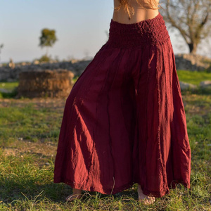 Pantalon Palazzo en Coton à Taille Smockée, Jambes Larges, Confortable et Respirant, Idéal pour le Yoga et les Tenues Décontractées pour Femme, Parfait pour les Festivals - Product Image 1