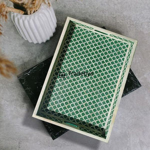 Bandeja Decorativa de Lujo con Incrustaciones de Hueso Hecha a Mano para Servir en la Mesa de Comedor o Decoración de Mesa de Café por Tradebyd - Product Image 1