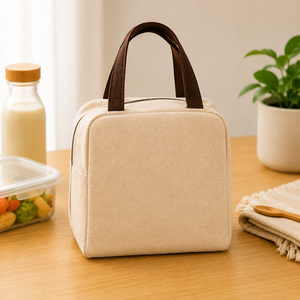 Sac à déjeuner en toile imprimé ours Good Food Good Mood, fermeture éclair isolée, 8x7,5x4,5 pouces, beige - Product Image 5