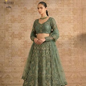 Lehenga Choli élégant avec filet papillon et doublure en soie Banglori non cousue, tenue de mariée raffinée, fabriqué par Royal Export - Product Image 6