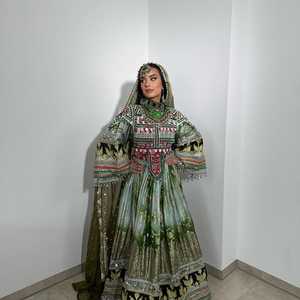 ชุดเดรสโคจิอัฟกันขายส่ง คุณภาพสูง สไตล์ชนเผ่าบันจารา วินเทจ อัฟกัน/ปากีสถาน ชุดเดรสงานปาร์ตี้แบบดั้งเดิม โดย Star Impex - Product Image 4