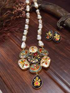 Vintage Ethnic Flower Pattern Bezel Setting Necklace Earring Set Imitation Pearl Rhodium Plated Zinc Alloy Jewelry for Women - Product Image 4