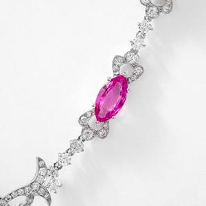 Collier moderne en or blanc 14 carats avec filigrane ouvert, diamant de laboratoire taille marquise 4,00 ct, certifié IGI, plaqué argent, élégant et luxueux - Product Image 5