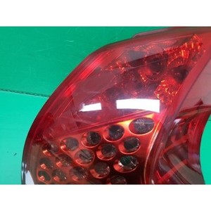 Feu arrière droit d'occasion OEM 9683460780 pour Peugeot 3008 Phase I 2009-2013 - Product Image 2