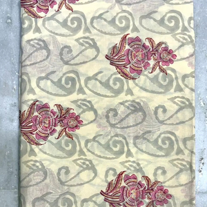 Tela estampada a mano de Jaipur, tela de algodón estampada a mano, tela india para vestidos, proveedor mayorista de tela de algodón. - Product Image 1