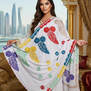 Châles en dentelle florale en polyester AHE Textiles pour femmes, brodés de strass, doux, légers et respirants pour usage quotidien en extérieur - Product Image 3