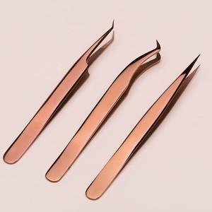 Ensemble de pinces à extensions de cils personnalisées en or rose avec pointes antistatiques de précision, en acier inoxydable durable et étui – Marque privée - Product Image 2
