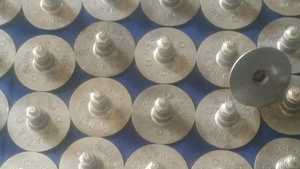 Paillettes en acier pour surfaces avec revêtement imperméable en polyuréthane, adhérence élevée, paillettes injectées pour utilisation en piscine - Product Image 2