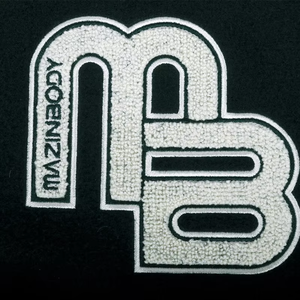 Chaqueta Varsity de Béisbol de Invierno Premium de 400 Gsm, con Bordado Personalizado, Parches Aplicados, Duradera, Estilo Urbano, Unisex, OEM - Product Image 4