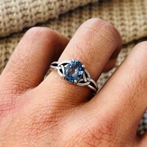 Anillo Boho de Topacio Azul y Latón, Plateado, Estilo Celta Vintage, Anillo de Moda al por Mayor para Mujer - Product Image 6