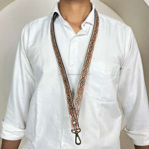 สายคล้องบัตรประชาชนทำมือหนังแบบตะวันตกสายคล้องคอแบบหรูหราสายคล้องหนังหนังวัวใหม่สำหรับโปรโมชัน - Product Image 6