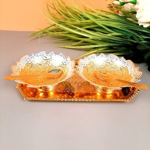 Round Gold Metal Decorative Plate Embossed Floral Pattern Hammered Texture Dish <b>Platter</b> Tray Decorative Handmade <b>Platter</b> - Product Image 4