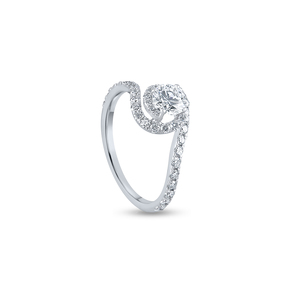 Bague de mariage et d'anniversaire pour femme en or blanc 18 carats plaqué, diamant de laboratoire romantique taille halo, certifié IGI, motif floral - Product Image 6