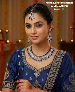 Parure de bijoux plaqué or en alliage avec perles, collier ras-du-cou, boucles d'oreilles et Maang Tikka, style ethnique fait main, haute qualité, dernière collection pour mariages et fêtes - Product Image 1