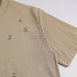 T-shirt léger et confortable effet vieilli, T-shirt premium effet vieilli, tissu lisse avec un attrait élégant - Product Image 5