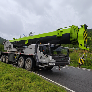 Grúa móvil ZOOMLION ZTC1300A863-1 de 130 toneladas usada para la construcción de puentes y proyectos de elevación de infraestructuras - Product Image 4