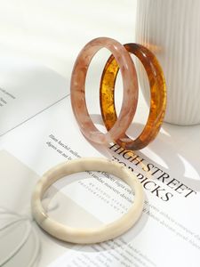 Unique Geometric Resin <b>Bangle</b> <b>Bracelet</b> Designed For Modern Women Fashion Jewelry And Gift Collections - Product Image 1
