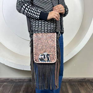 Nouveau sac à bandoulière en cuir de vache artisanal avec franges, élégant et tendance, style western, sac à main pour femme - Product Image 5