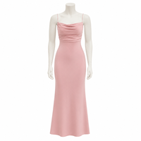 Robe longue élégante en satin mélangé rose poudré, col drapé, bretelles ajustables, coupe écoresponsable, ample, ligne A, taille naturelle