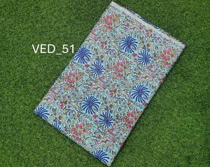 Tela de Algodón Tricot Estampada a Mano por Metro, Suave, Ligera y Ecológica para Confección de Vestidos para Mujeres y Niñas - Product Image 3