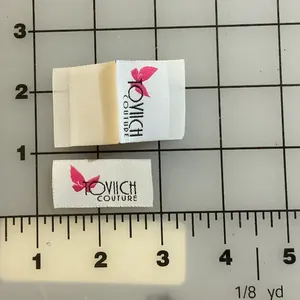 Etiquetas tejidas personalizadas de damasco de moda al por mayor, económicas, con MOQ bajo, para fabricantes de ropa, con plegado final - Product Image 1