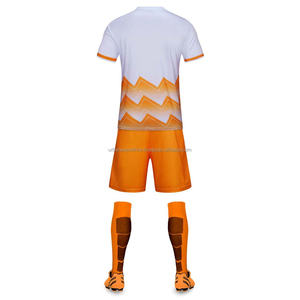 2025 nouvelle équipe de conception supérieure porter l'uniforme de Football américain Sublimation conception personnalisée uniforme de Football américain - Product Image 4