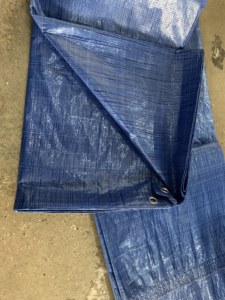 Bâche en PE tissé bleue de haute qualité, imperméable, résistante aux UV, indéchirable, coupe-vent, robuste, écologique, poids moyen - Product Image 4
