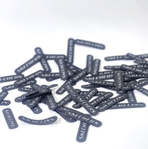 Efecto degradado - Parche con logo de TPU para prendas de vestir/zapatos/bolsos/maletas/accesorios. Fabricante de Vietnam. Alta calidad. - Product Image 3